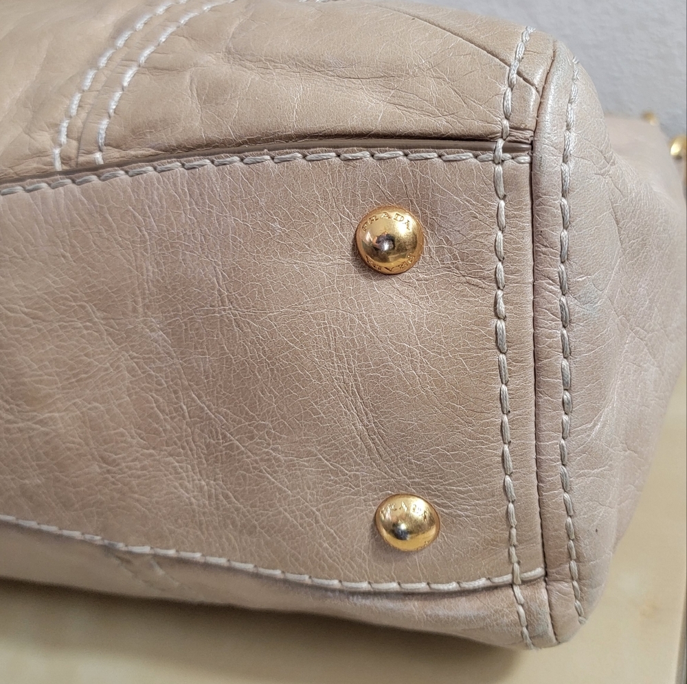 ✨PRADA✨Vitella Satchel Large Calf Leather Tote Soft Metallic Gold - Picture 8 of 15